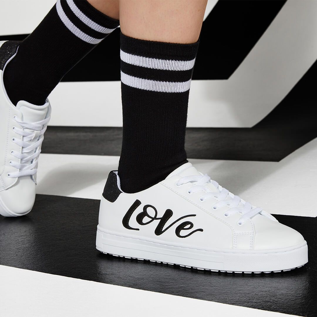 Sneaker in Schwarz/Weiß