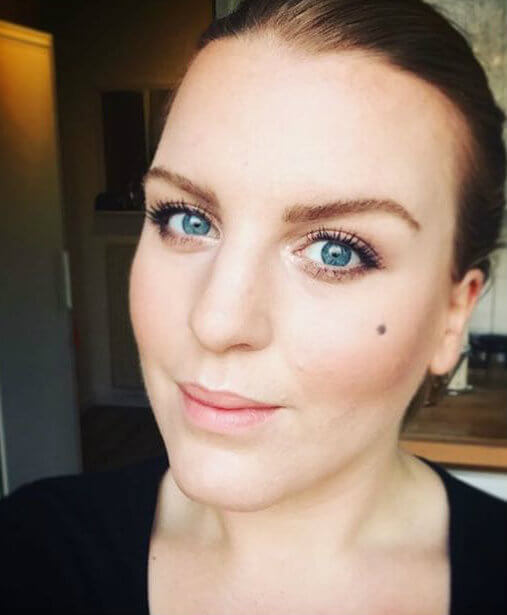 eye-make-up-pinsel-selfie