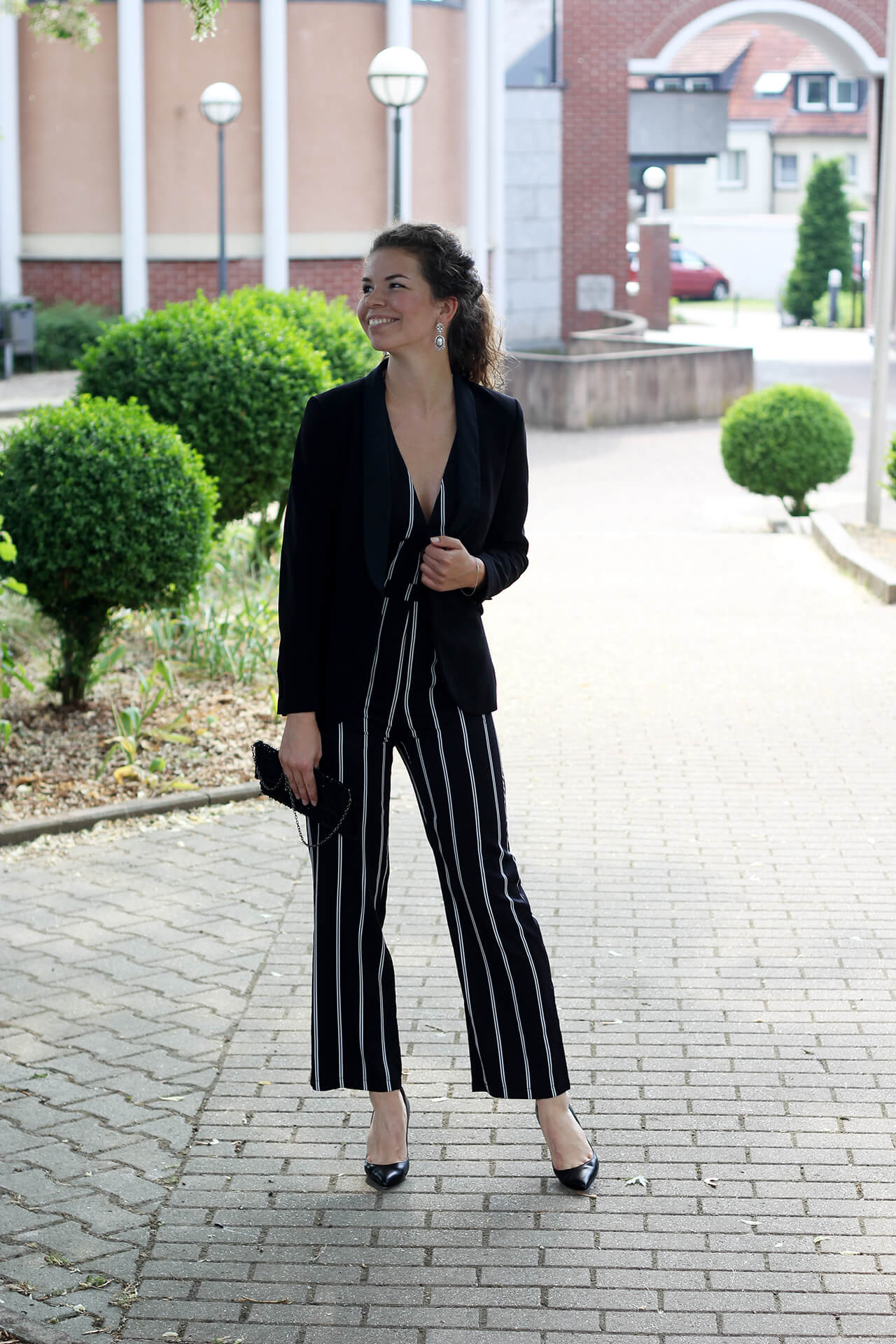 Outfit als Hochzeitsgast Hosenanzug trifft Jumpsuit Shoelove by