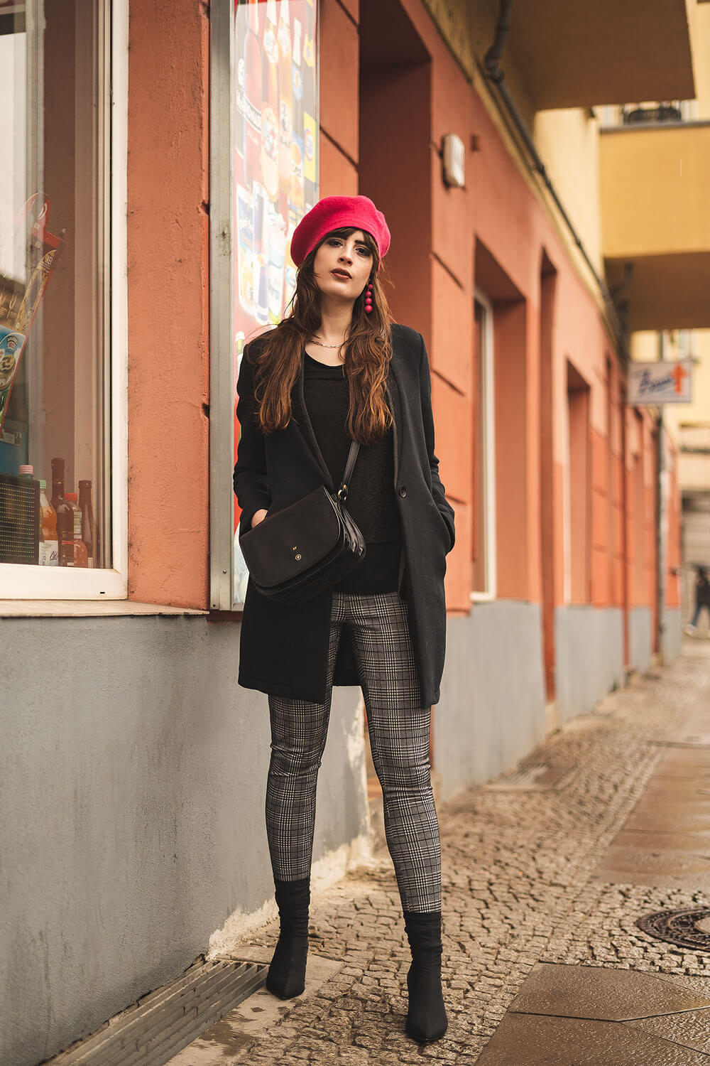 Baskenmütze-Farbtupfer zum Winterlook-Winteroutfit Modeblog-Shoelove Deichmann-andysparkles