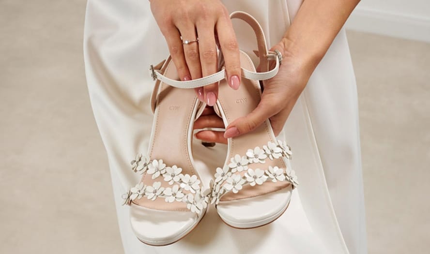 scarpe matrimonio, sandali bianchi Deichmann