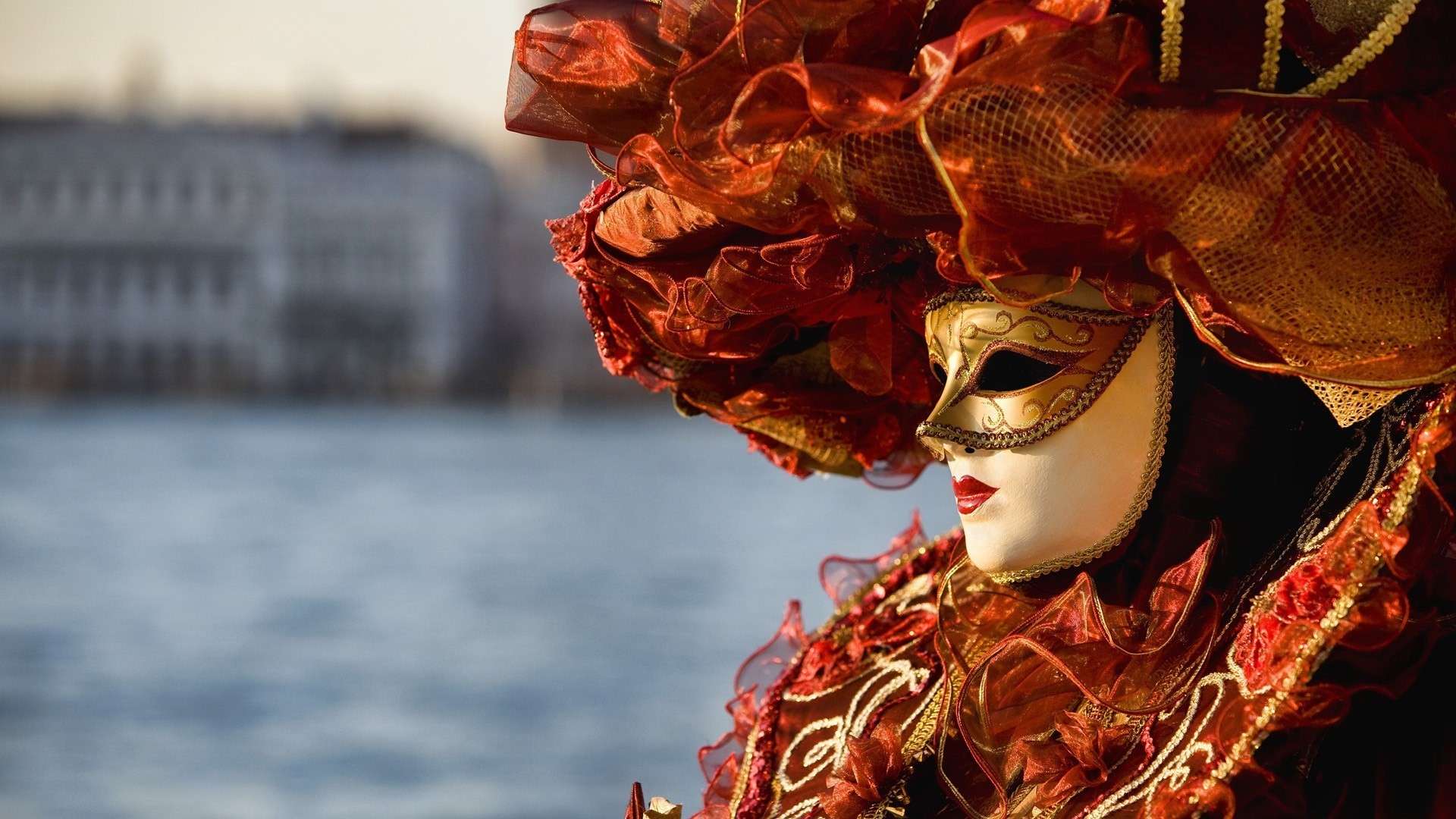 Carnevale miti feste e maschere in Italia